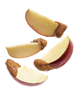 snack-applealmondbutter_300